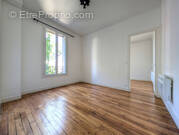 Appartement à LA GARENNE-COLOMBES