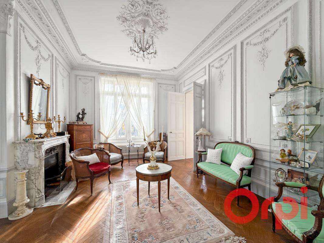 Maison à CHATEAUMEILLANT