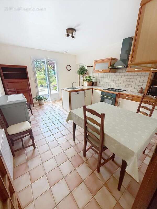 Maison 185 m² à Mont-Saint-Pere  - photo 5