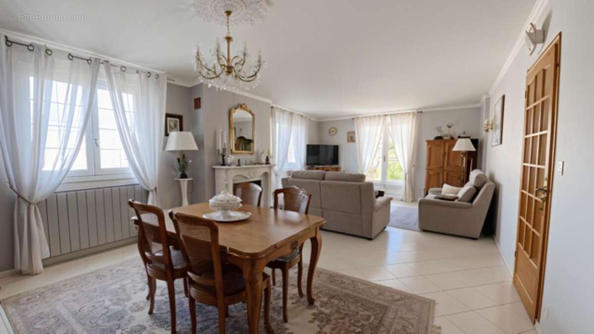 Maison à GOURNAY-EN-BRAY