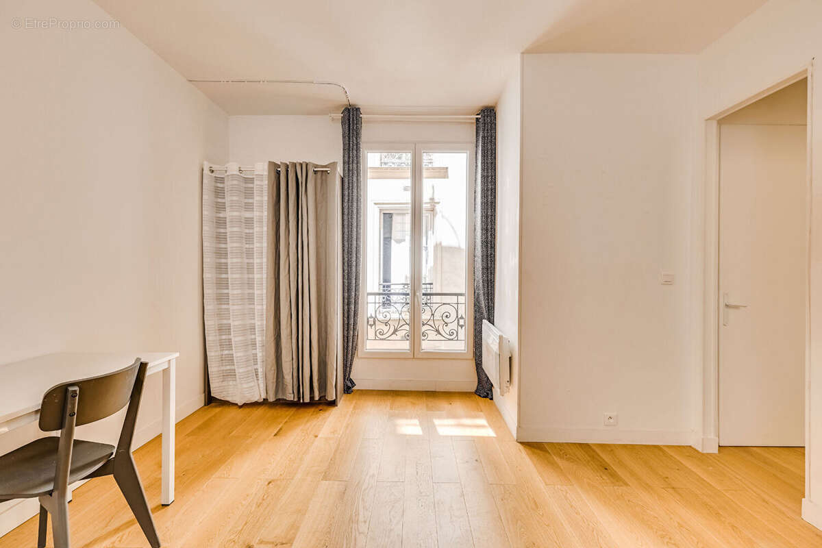 Appartement Paris 1 pièce(s) 24 m2 - photo 7
