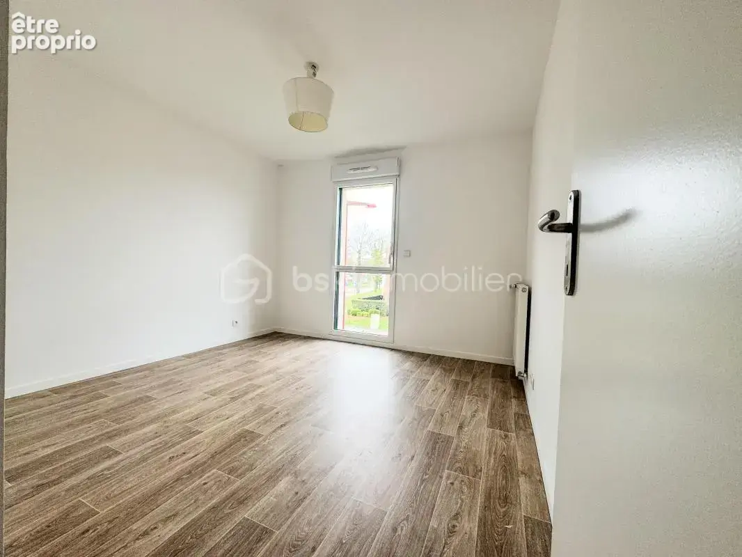 Appartement 2 chambres - 66m2 - garage ferme - photo 7