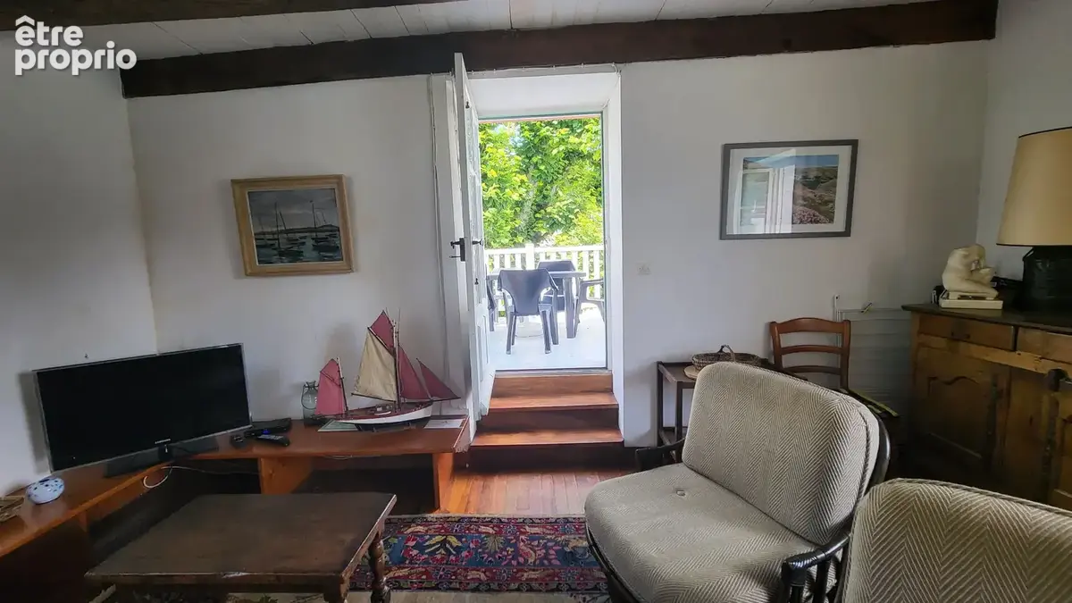 Maison à vendre à Sauzon : Vue imprenable sur le port et son église  Authenticité et charme breton - photo 12