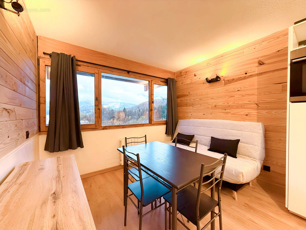 Appartement à SAINT-JEOIRE