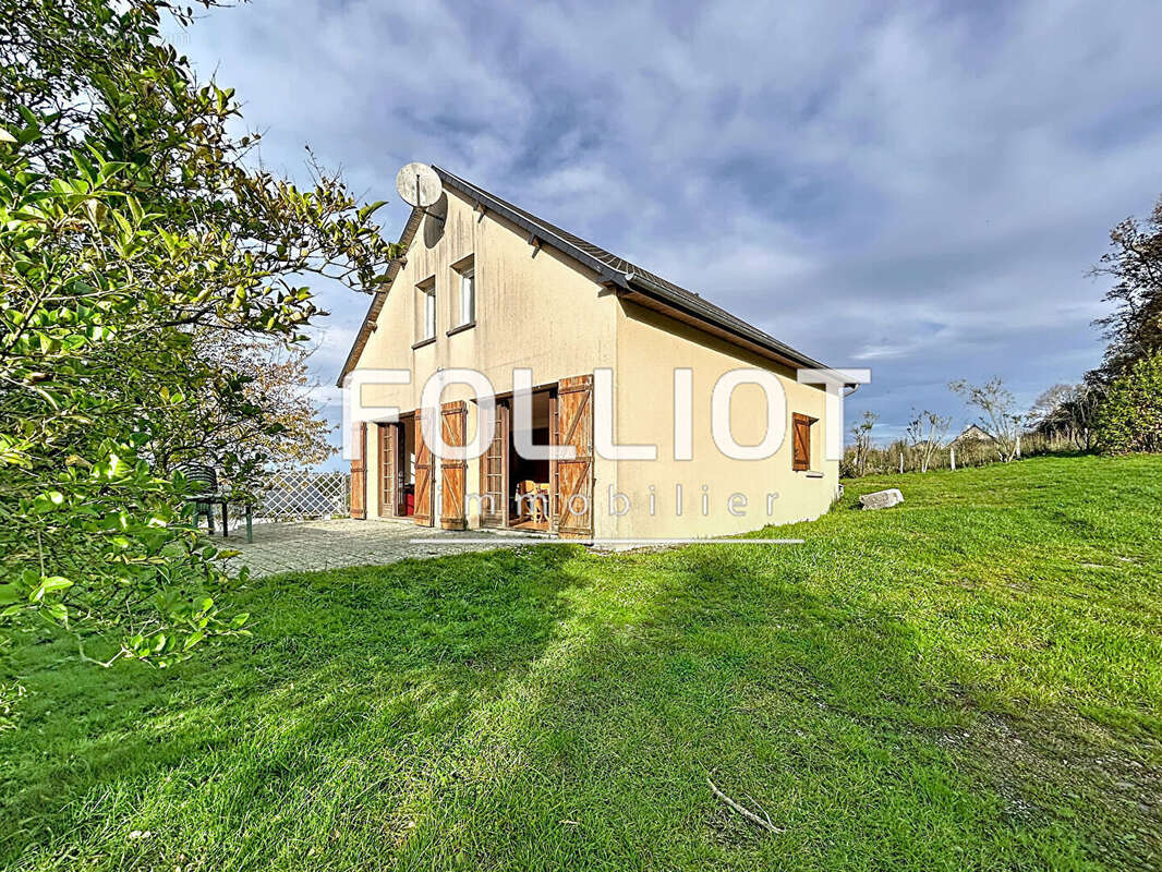 Maison à JULLOUVILLE