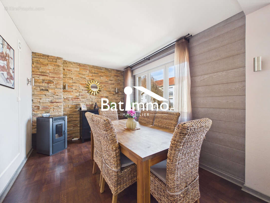 Maison à ARS-SUR-MOSELLE