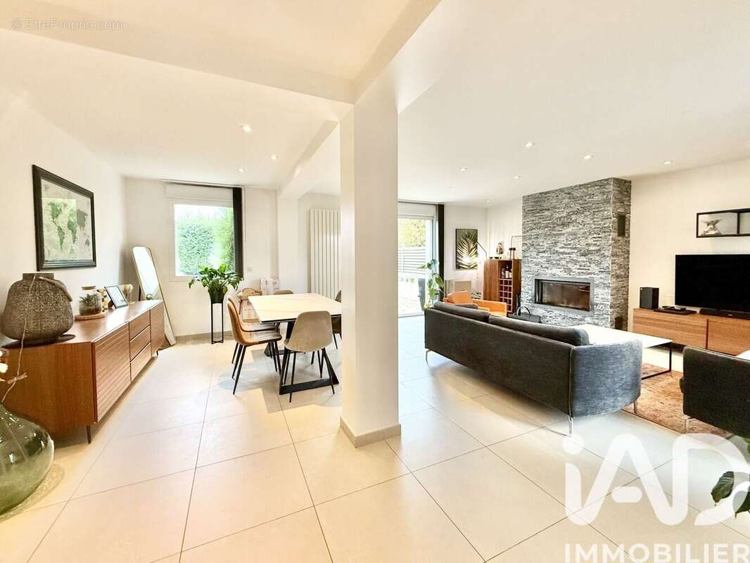 Photo 3 - Maison à VILLEJUST