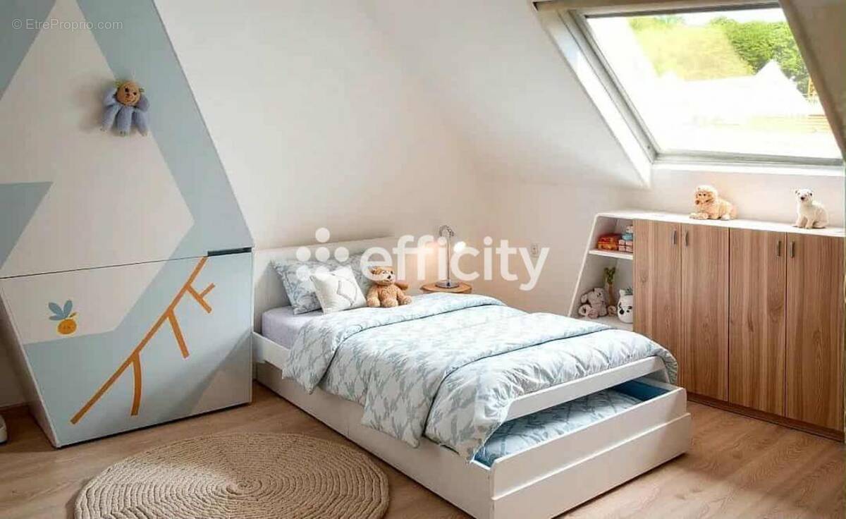 Maison à SAINT-MARTIN-BOULOGNE