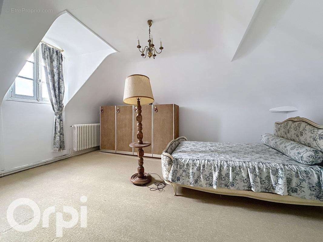 Maison à RESSONS-SUR-MATZ