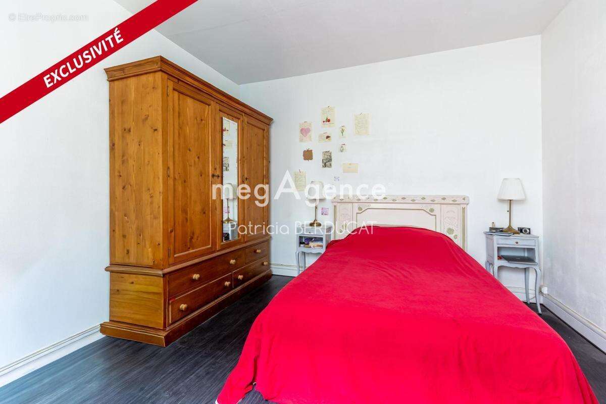 Appartement à PARIS-20E