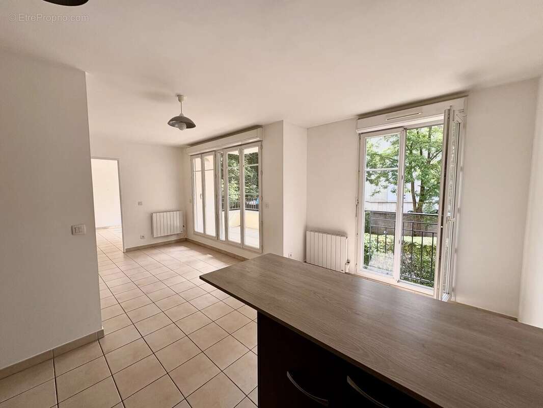 Appartement à LE PLESSIS-TREVISE