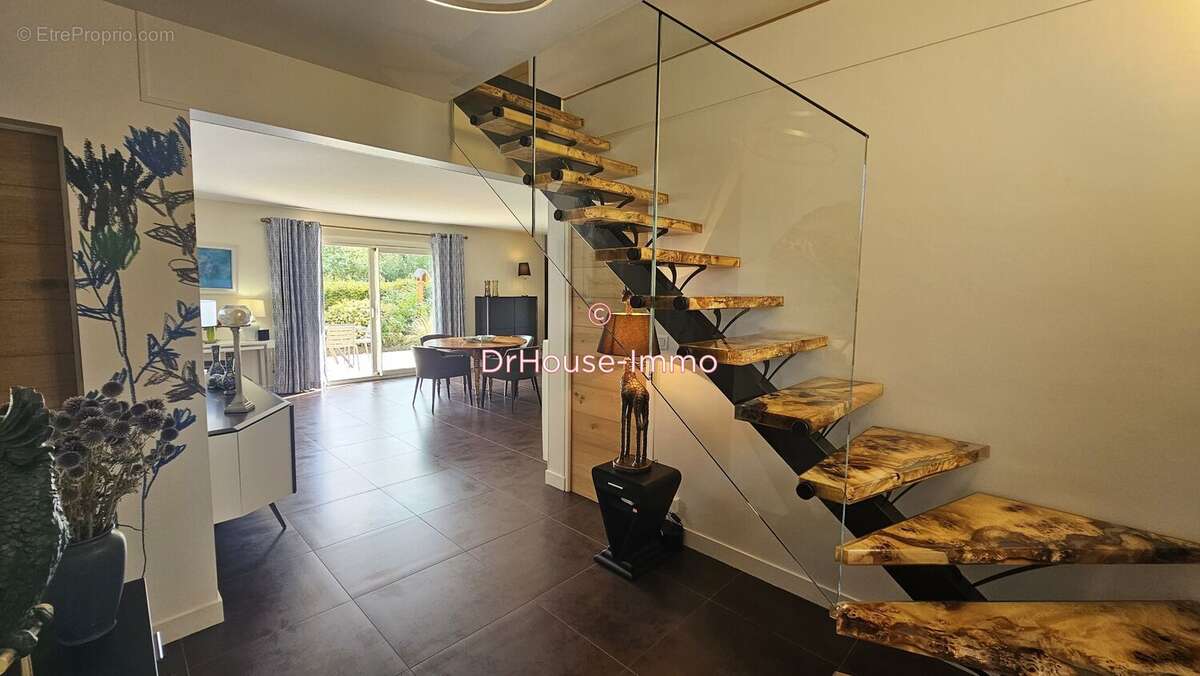 Maison 186 m² à Change  - photo 13
