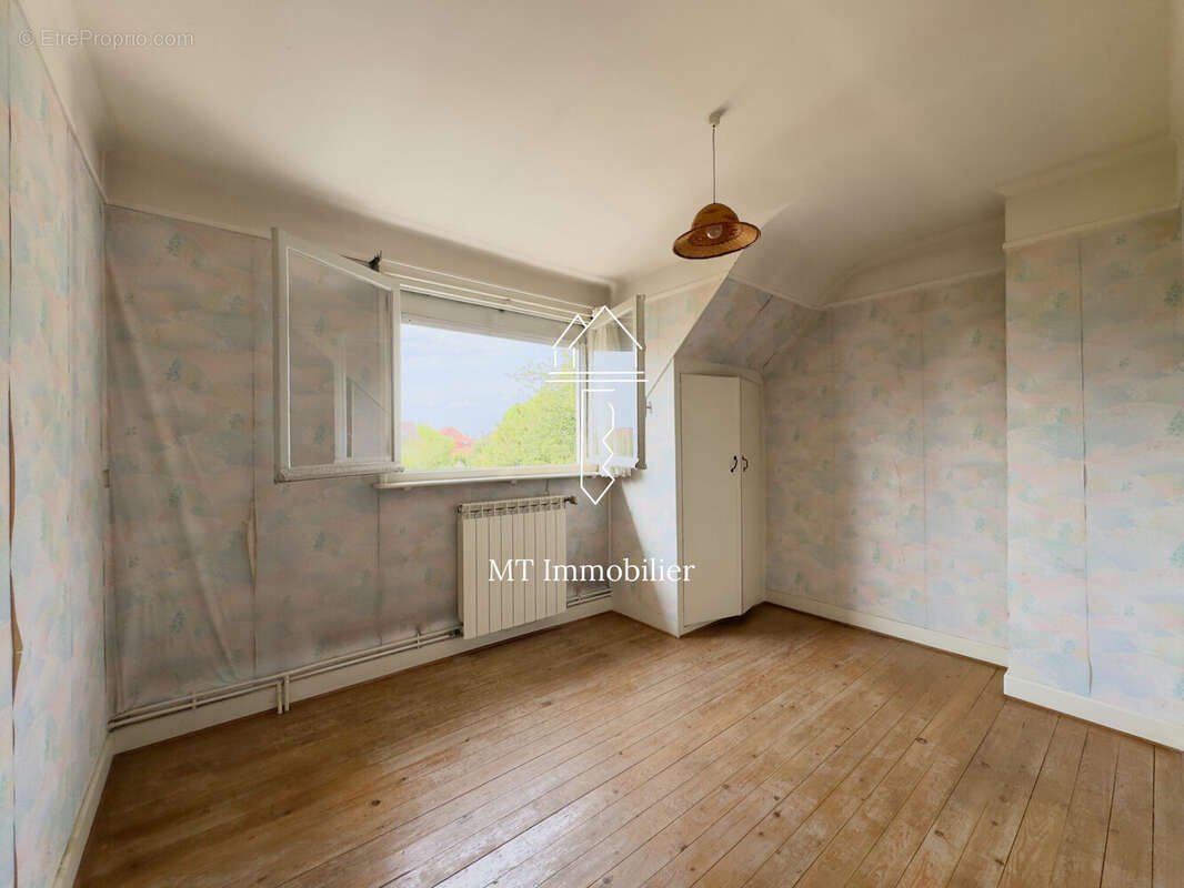 Maison à BEAURAINVILLE