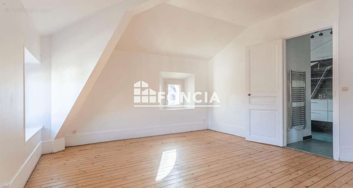 Maison à BOURG-LA-REINE