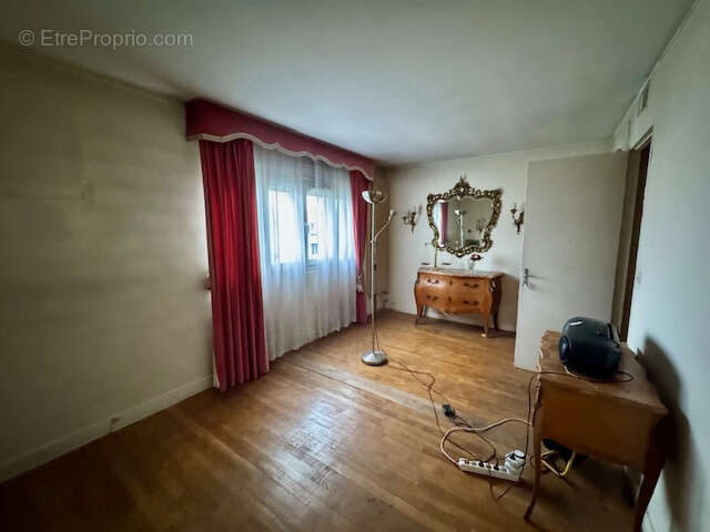 Maison à PARAY-VIEILLE-POSTE