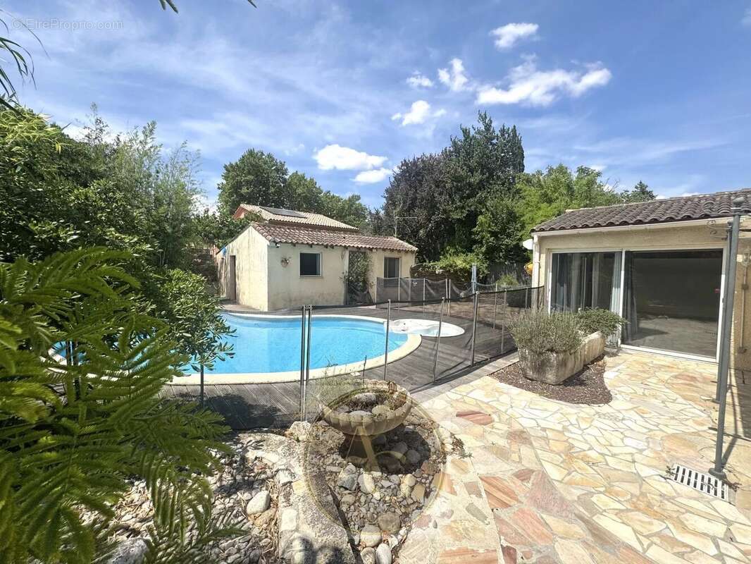 Maison T4 avec piscine et dépendance à Villeneuve la comptal - photo 16