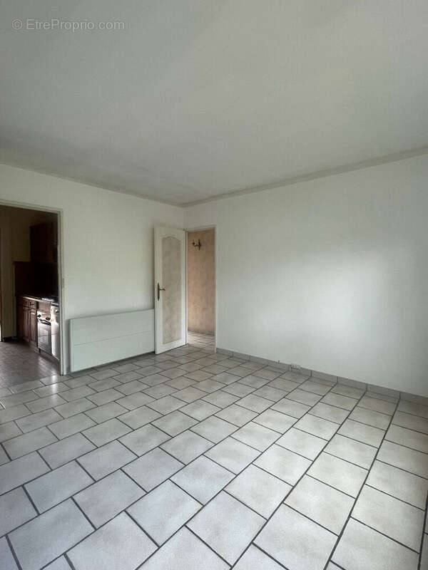 Maison à SAINT-JEAN-DE-BRAYE