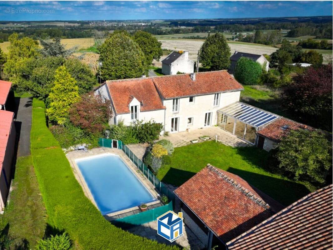 Maison à RILLY-SUR-VIENNE