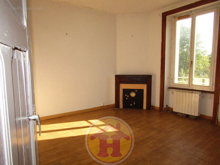 Maison à SAINT-VICTURNIEN