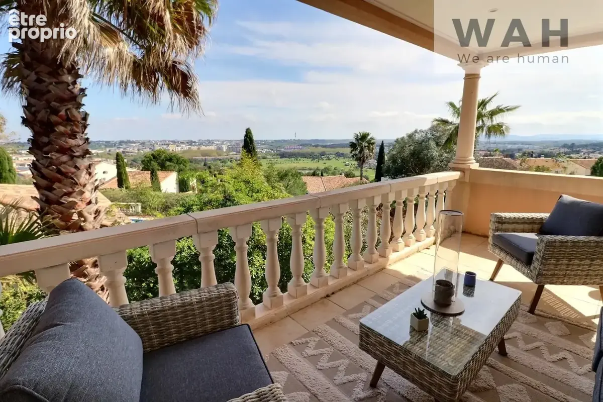 Villa familiale, 7 pièces, 5 chambres avec garage et piscine - photo 2