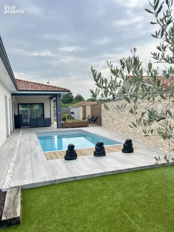 Coup de cœur   Élégante contemporaine de plain-pied avec piscine chauffée - photo 21