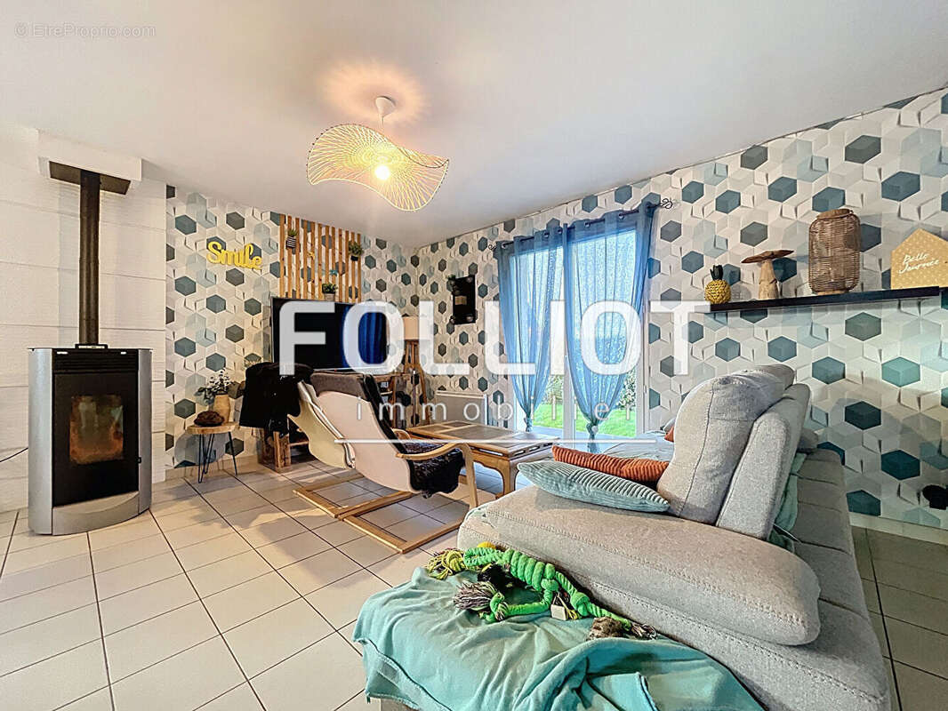 Maison à CERISY-LA-SALLE