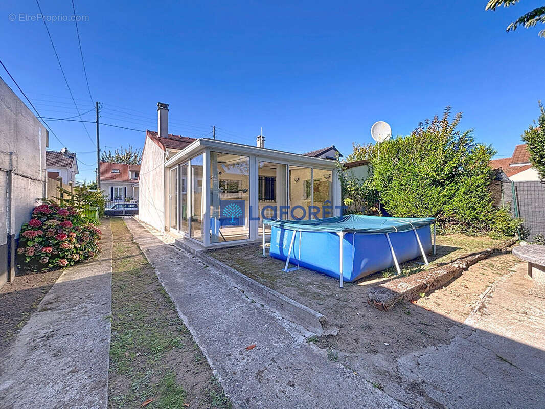 Maison à SAVIGNY-SUR-ORGE