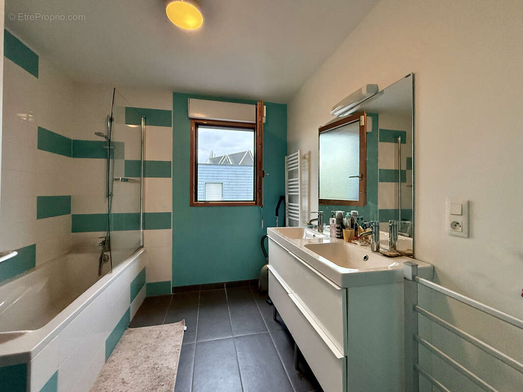 Maison à SAINT-AUBIN-D'AUBIGNE