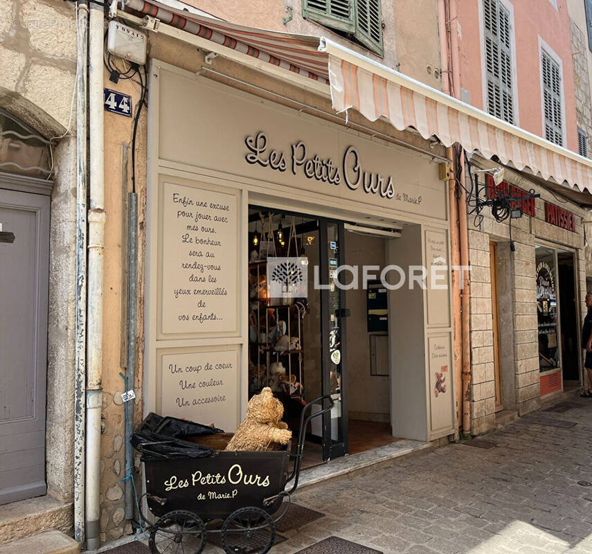 Commerce à SAINT-MAXIMIN-LA-SAINTE-BAUME