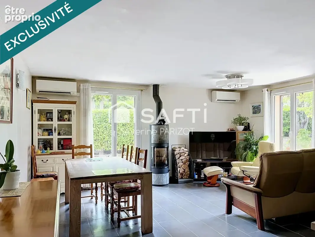 Photo 1 - Maison à CHAMPS-SUR-MARNE