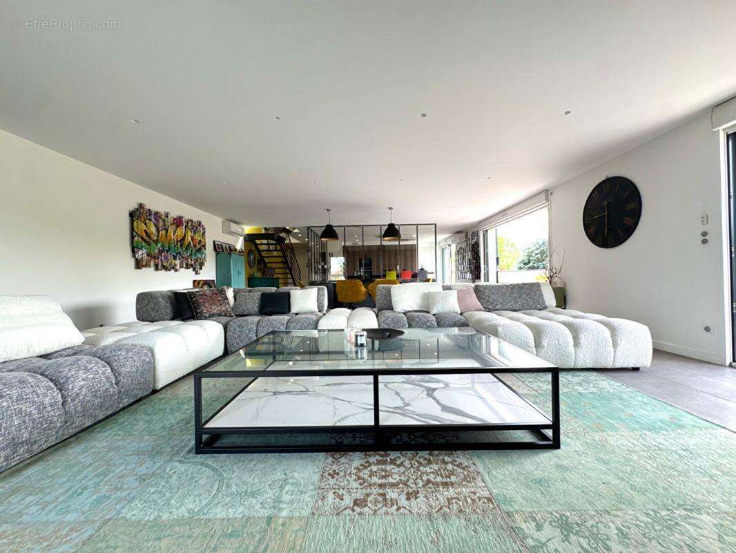 Appartement à BRINDAS