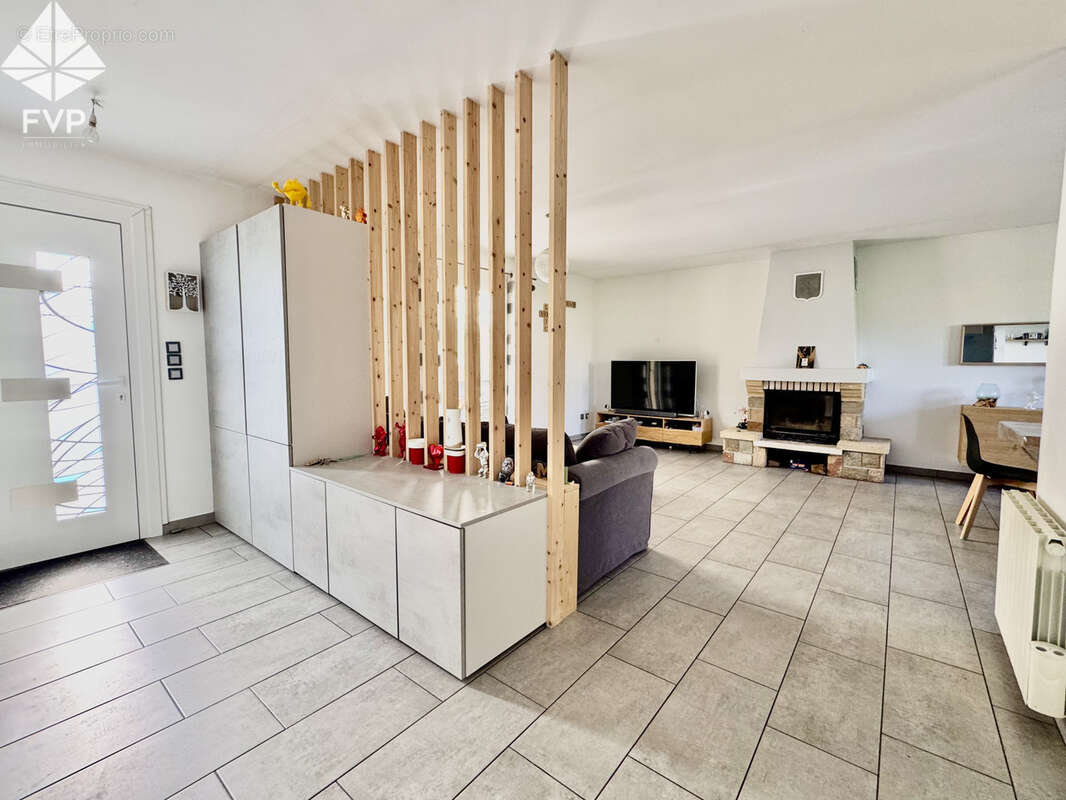 À VENDRE   Pavillon de plain-pied 4 chambres   Fontaine-le-Dun - photo 4