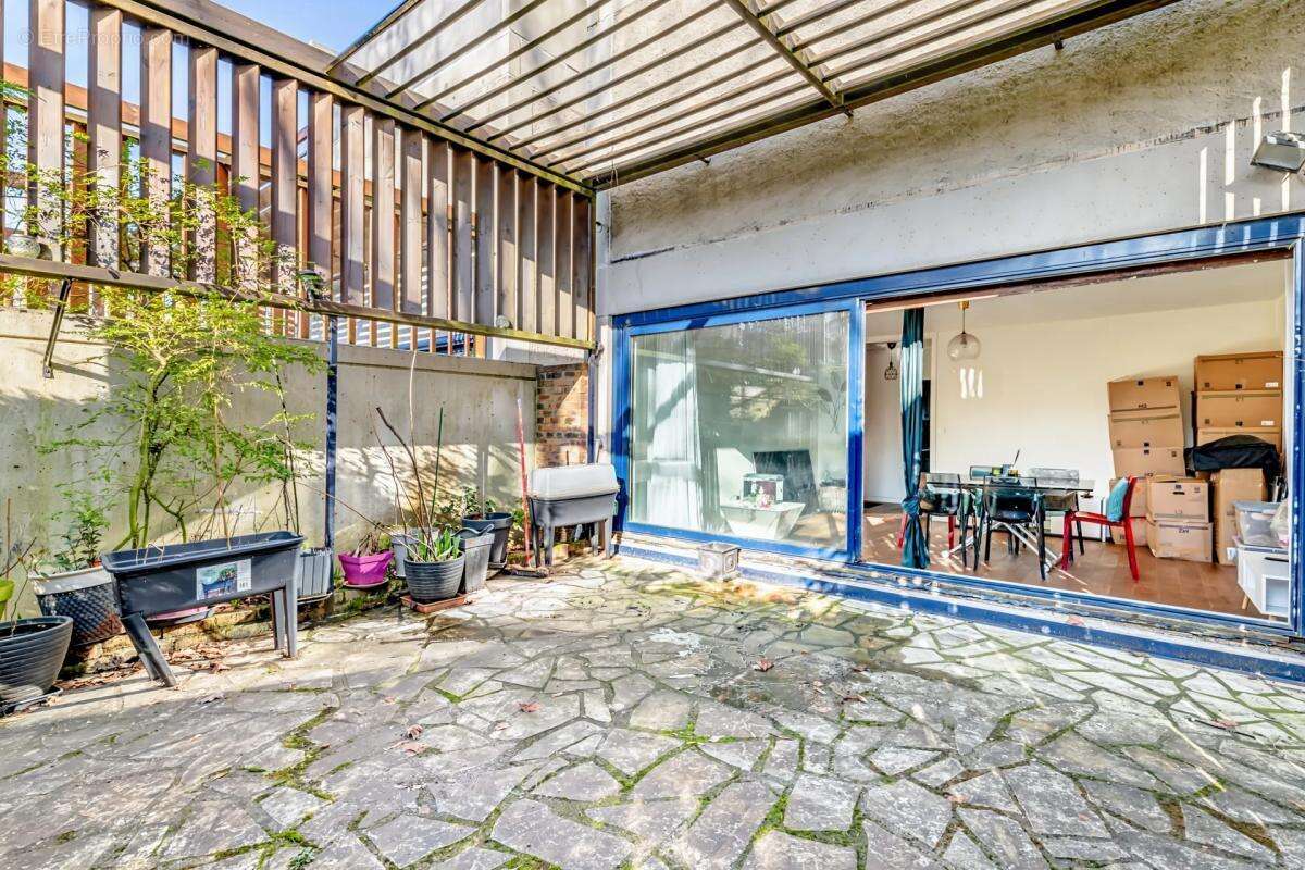 Appartement à BOUSSY-SAINT-ANTOINE