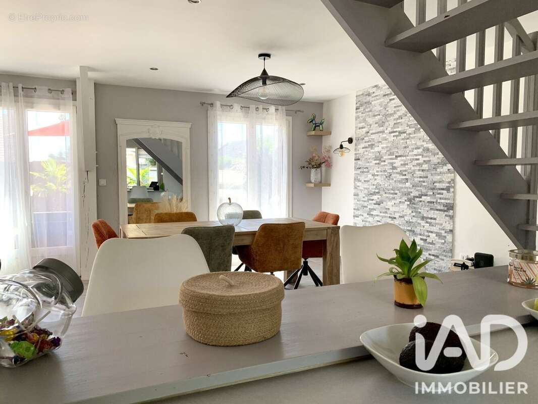 Maison 160 m² à Saint-Pryve-Saint-Mesmin  - photo 8