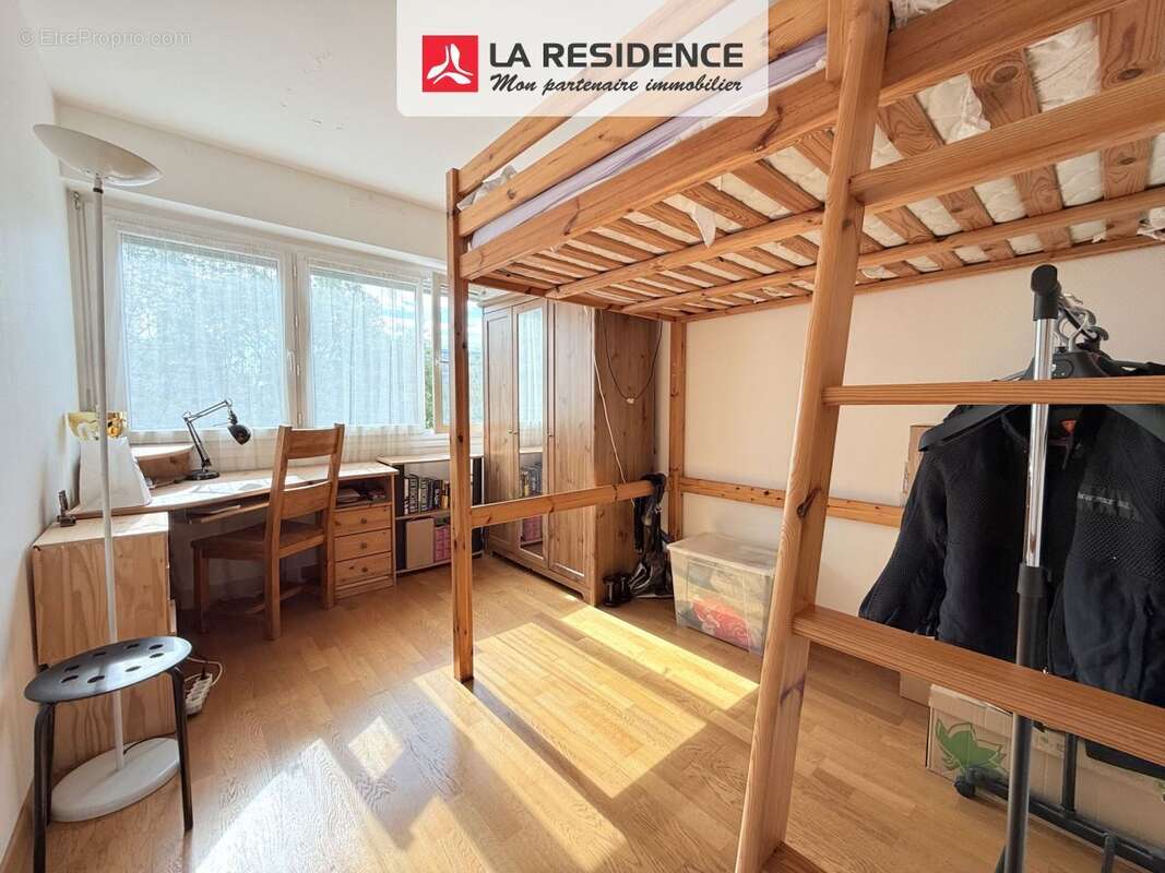 Appartement 73 m² à Velizy-Villacoublay  - photo 4