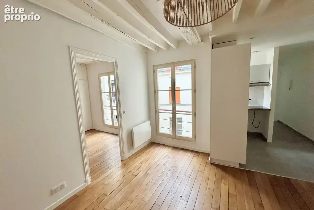 Appartement à PARIS-3E