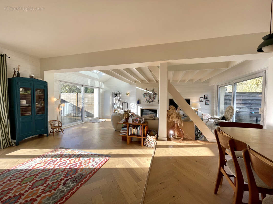 Maison à SAINT-CONTEST