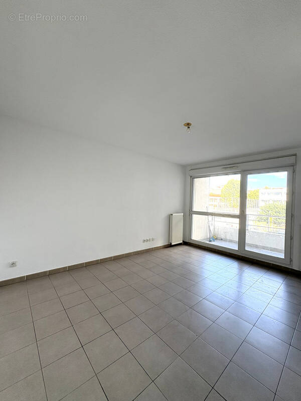 Appartement à MARSEILLE-15E