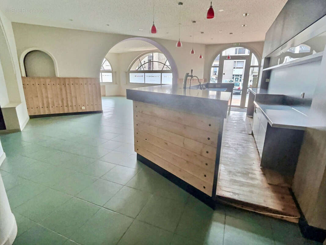 Commerce à VILLENEUVE-SUR-LOT