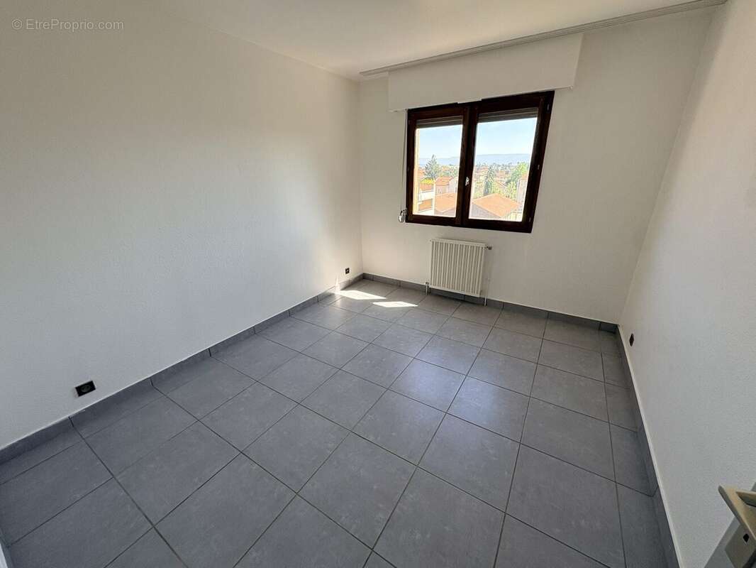 Appartement à ROMANS-SUR-ISERE