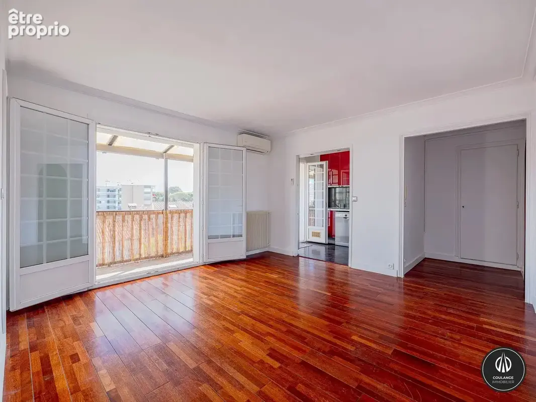 Marseille 8e – Saint-Anne - T2 rénové avec grand balcon et vue dégagé - photo 10