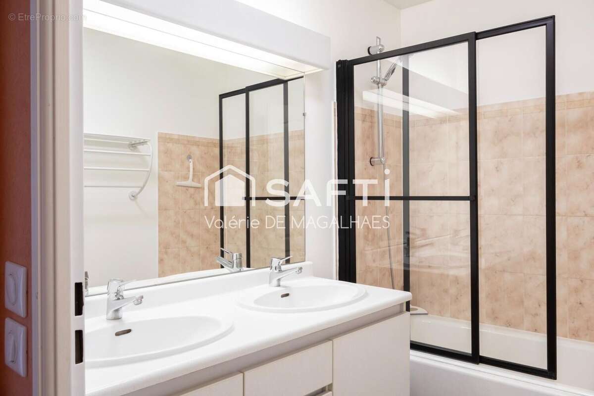 Photo 9 - Maison à VOISINS-LE-BRETONNEUX