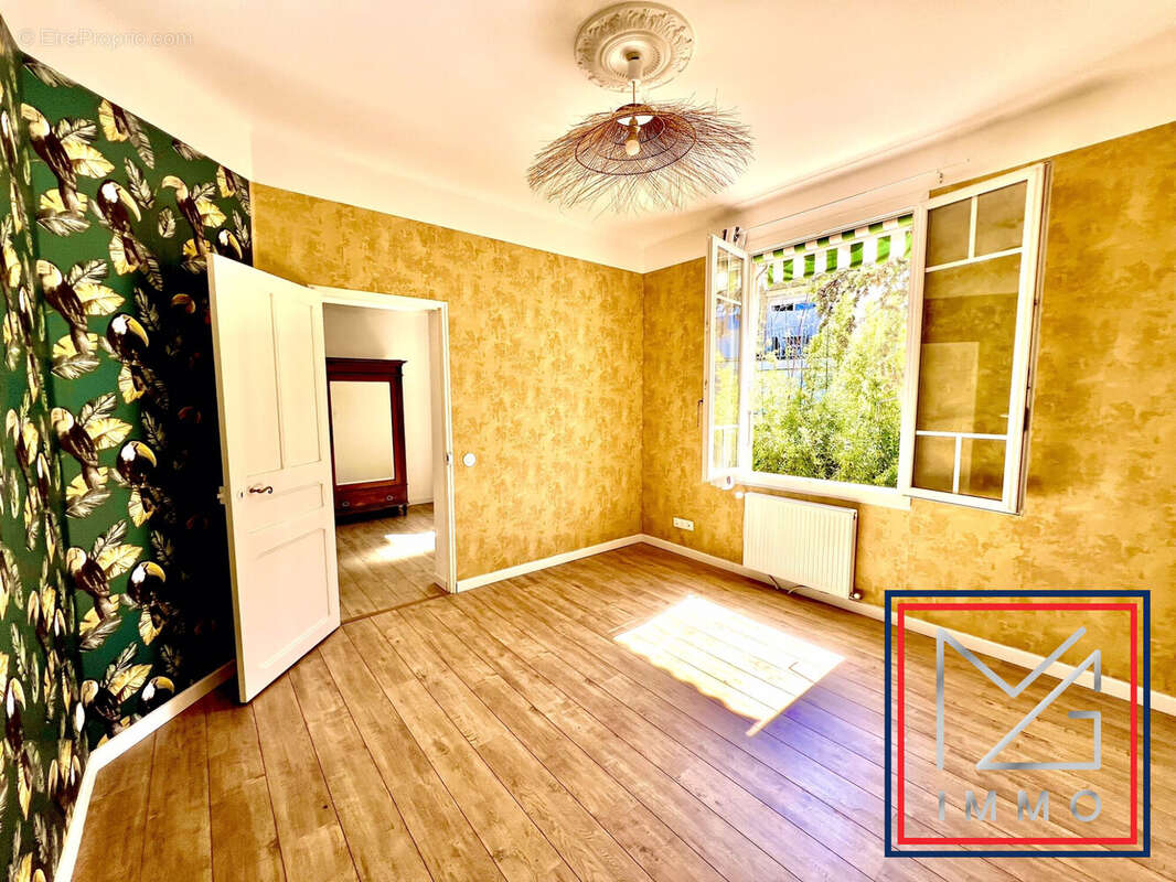 Maison à SIX-FOURS-LES-PLAGES