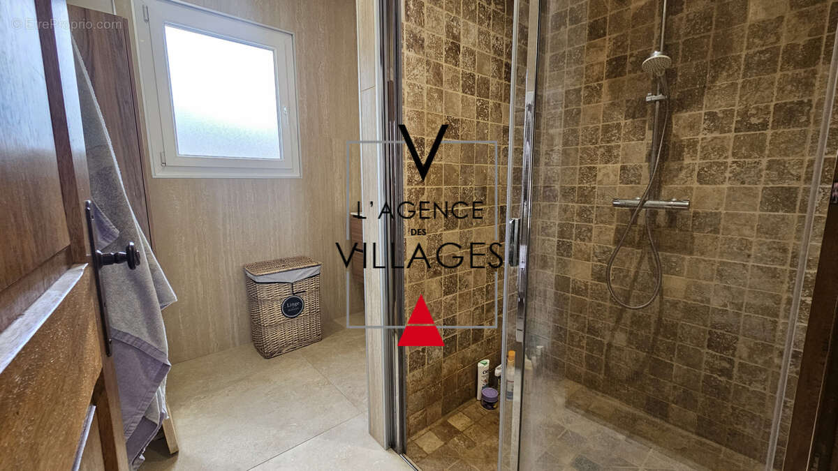 Villa 5 pièces de 173 M 3 - photo 14