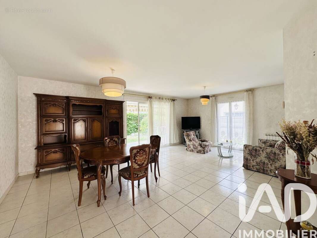 Photo 2 - Maison à LONS