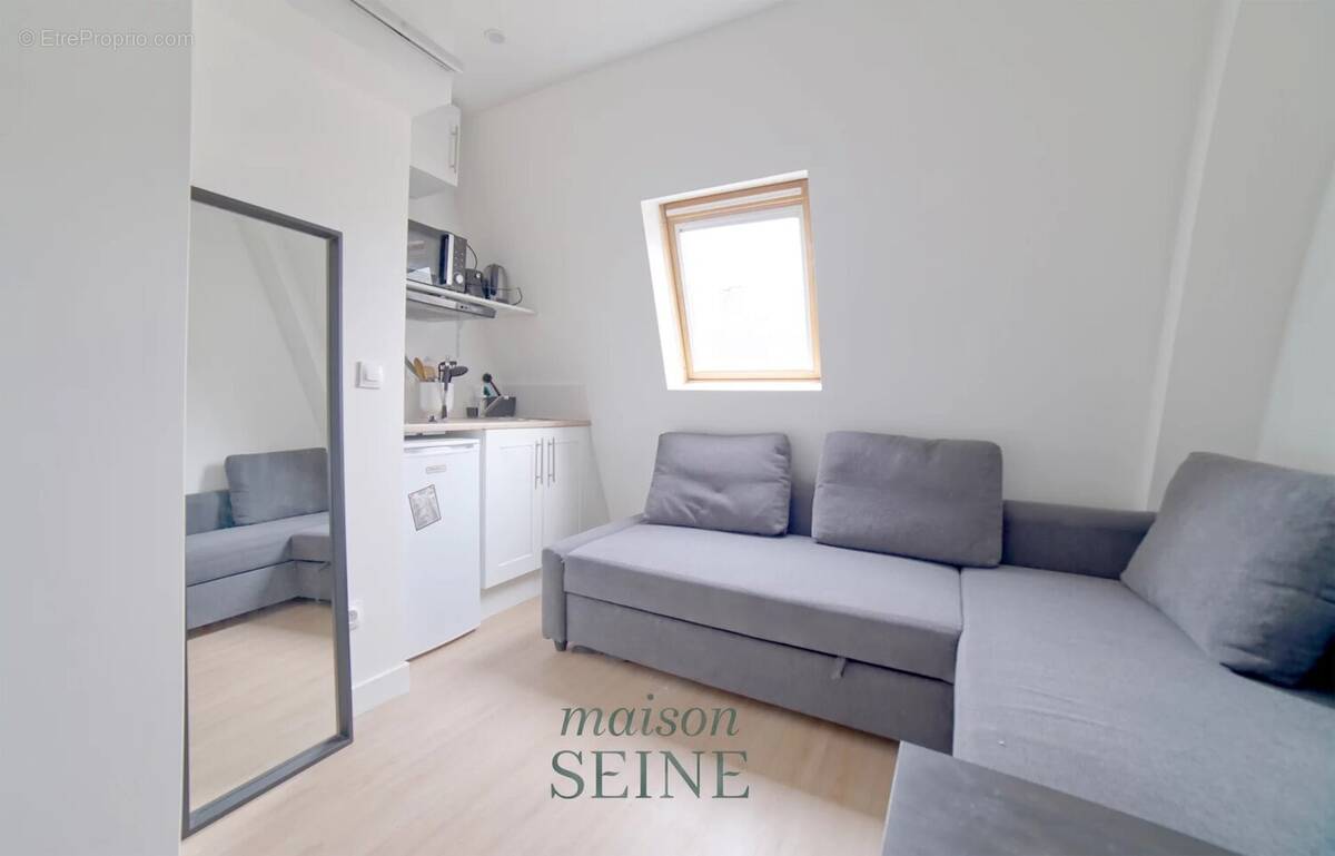 Appartement à PARIS-8E