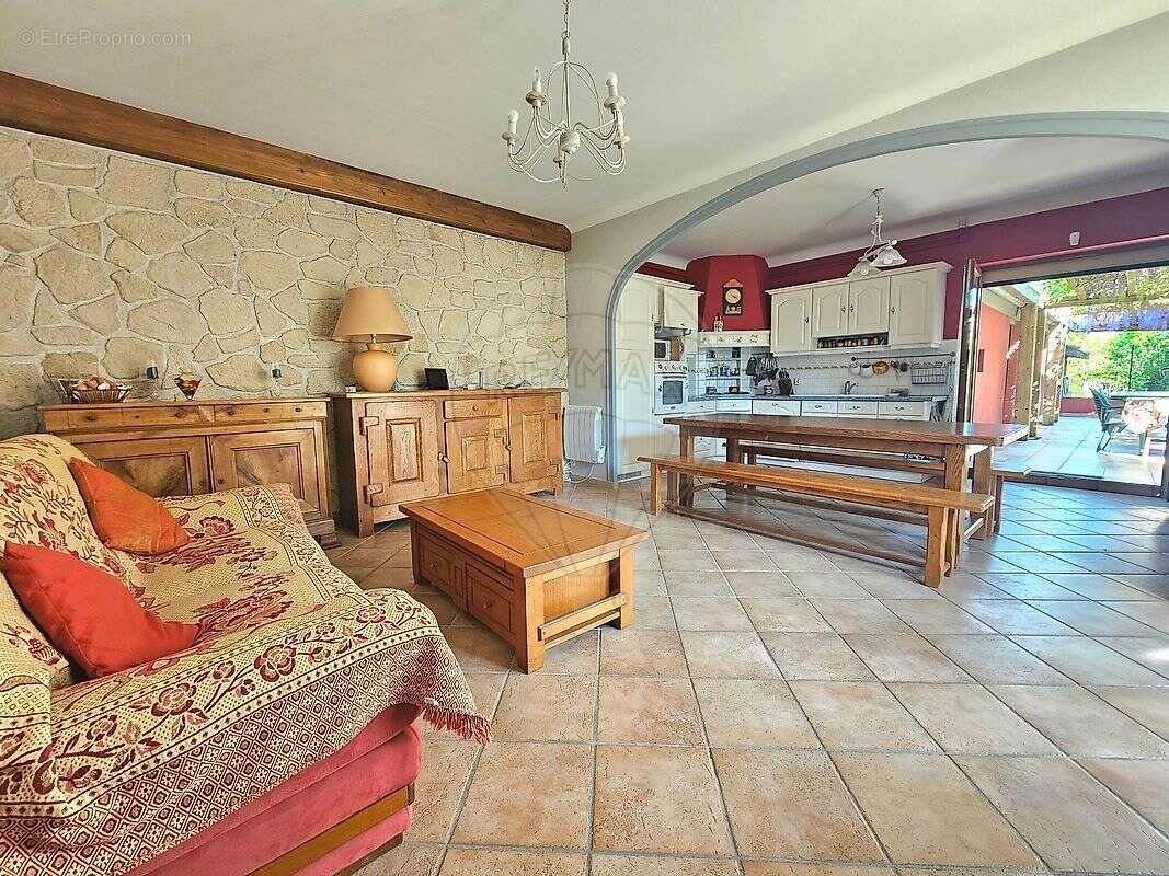 Maison à VILLEFRANCHE-SUR-SAONE