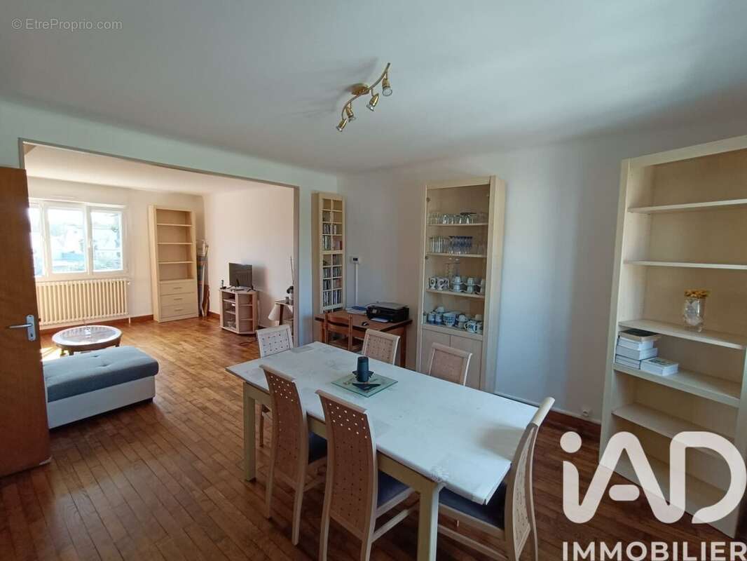 Photo 2 - Maison à QUEMENEVEN