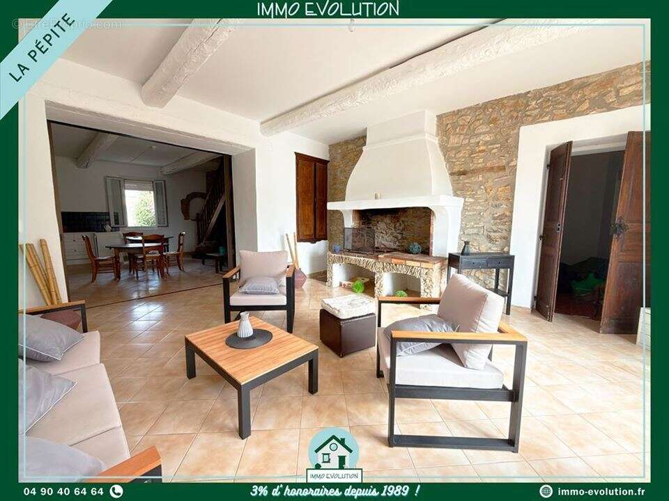 Maison à MORNAS