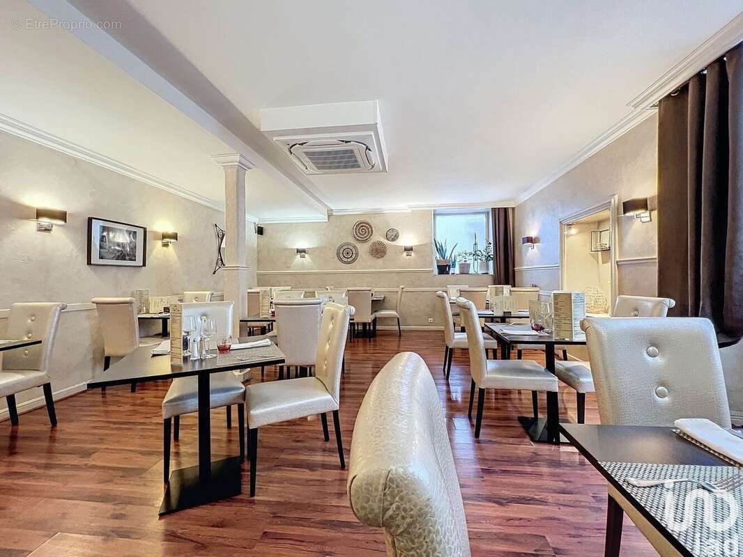 Photo 8 - Commerce à MILLAU